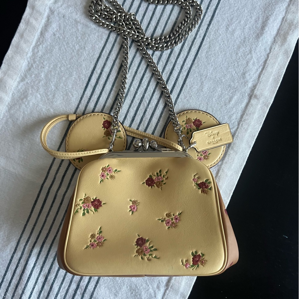 Disney x Coach leather Yellow Kisslock Bag with roses - pristine condition